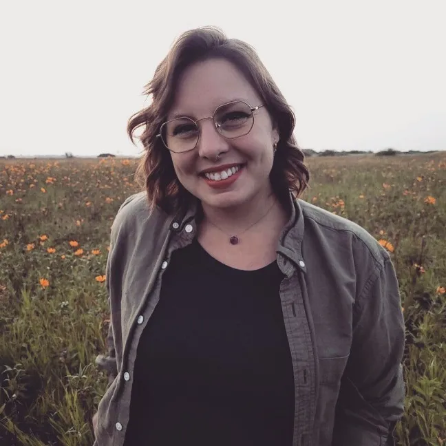 Karensa Flora Headshot