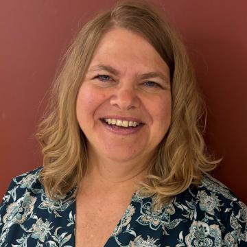 Headshot of Ronda Gripentrog