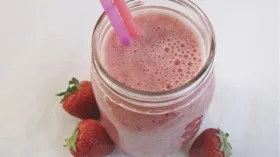 Strawberry Banana Smoothie (Milk-free)