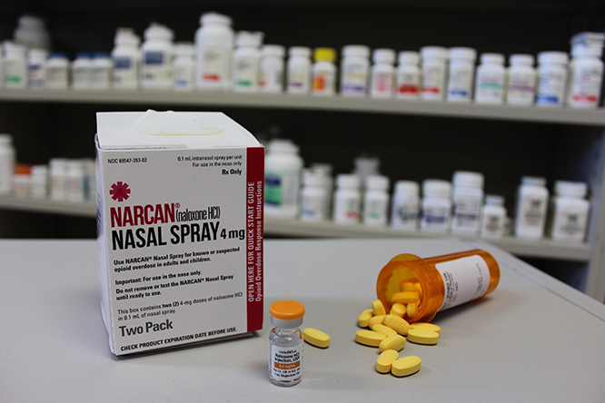 photo of Narcan and pills