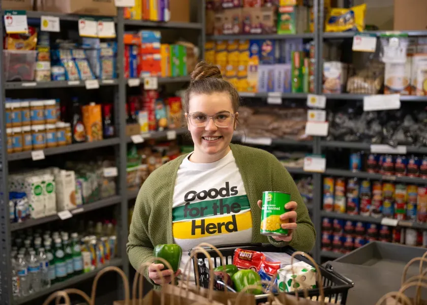 Nicole Neumiller Food Pantry