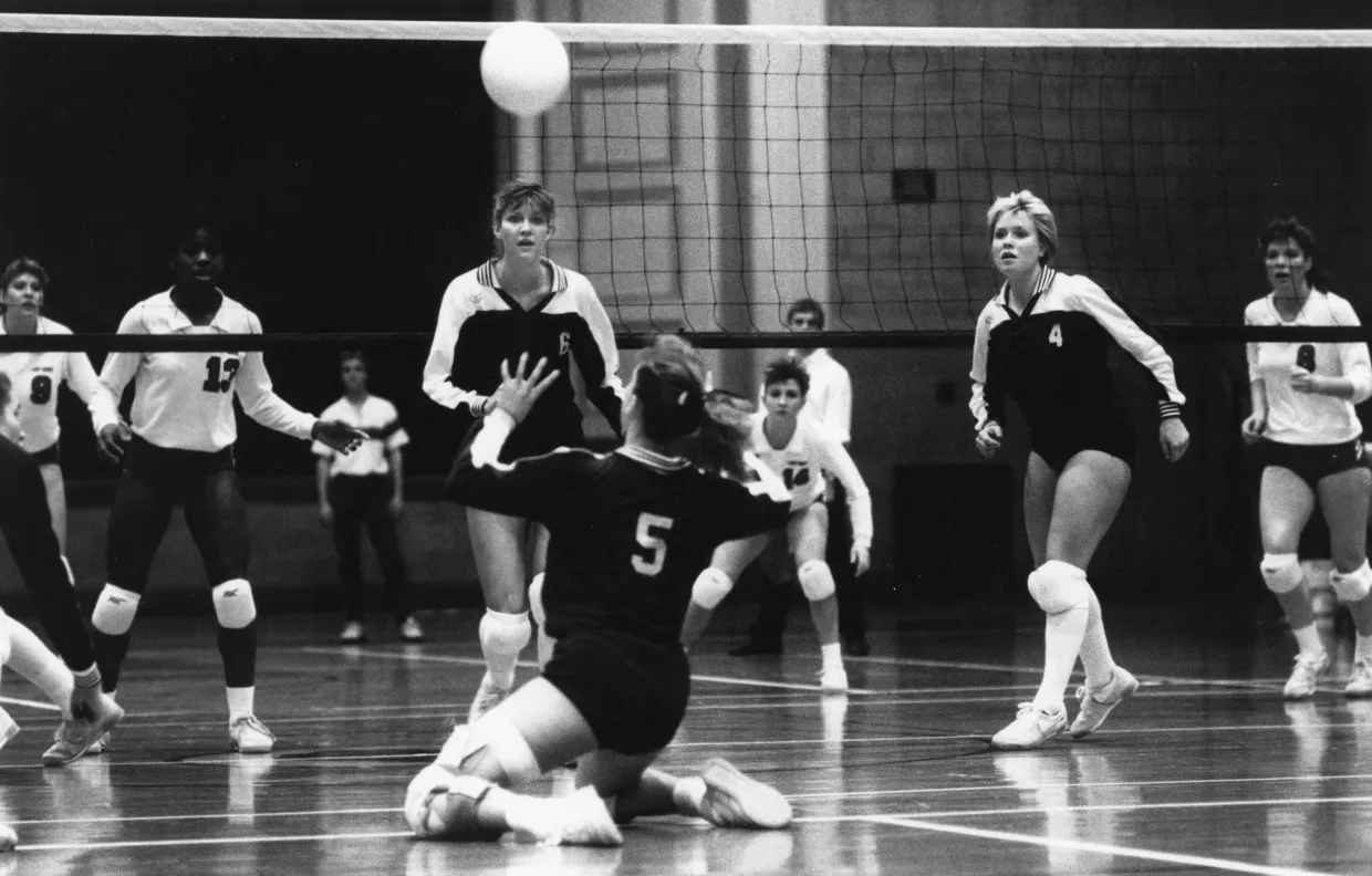 NDSU Volleyball alumna Anita Hanson (#5)